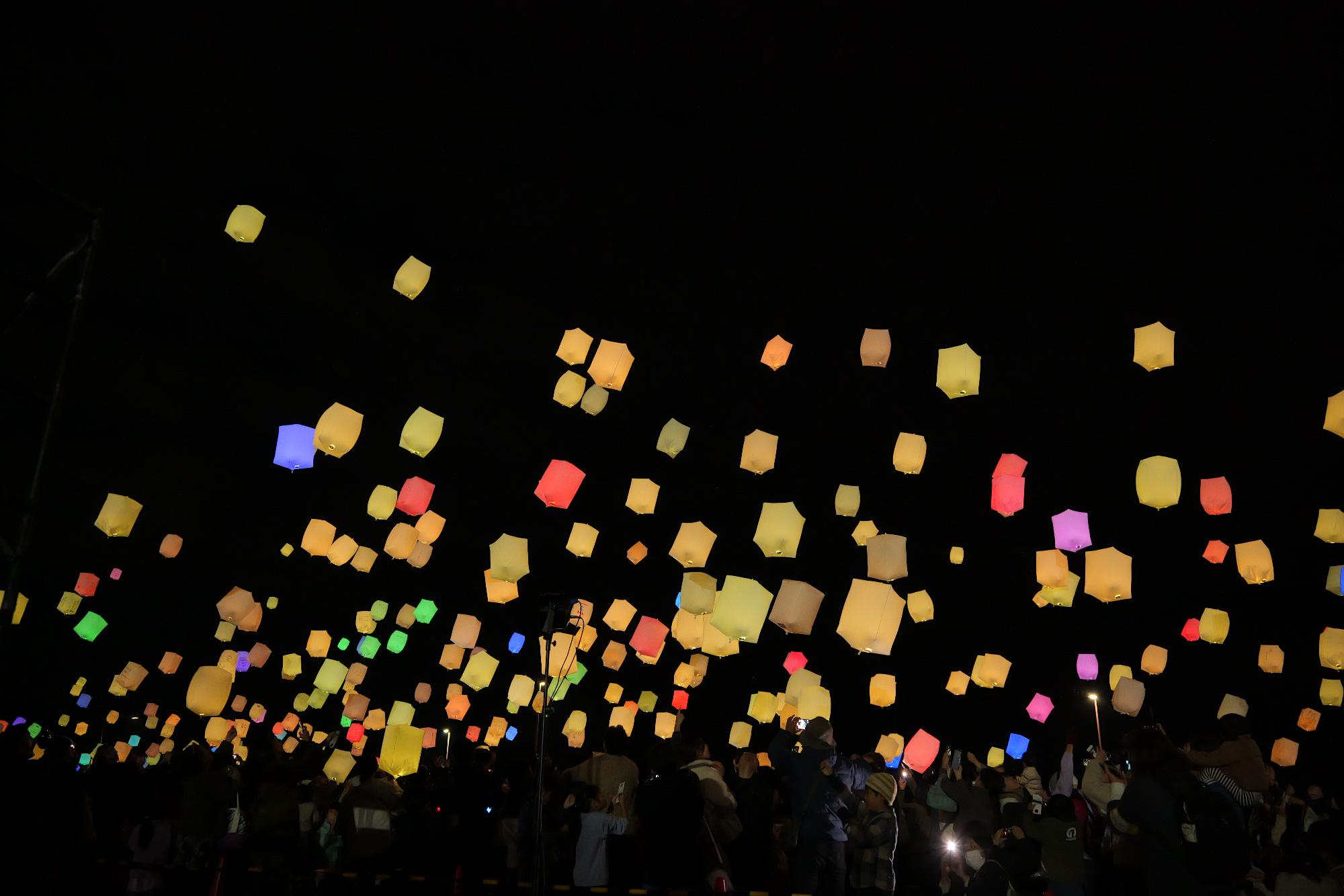 スカイランタン2024