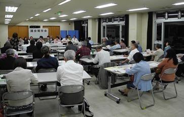 様々な意見交換ができた議会報告会（保健センター）