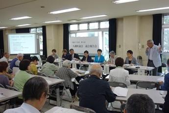 様々な意見交換ができた議会報告会（保健センター）
