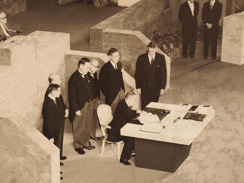 サンフランシスコ講和条約調印