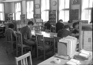 昭和36年4月図書館外観・内部
