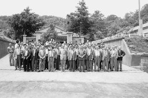 昭和36年4月大磯・国府農業協同組合記念撮影